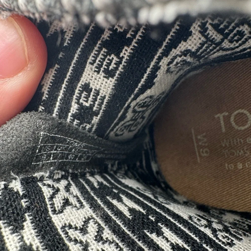 Toms Womens Dark Grey Suede Ankle Boots Tassel Zip Up Block Heel Casual 9W